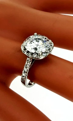 3.41ctDiamond & Platinum Halo Solitaire Ring 6.2g