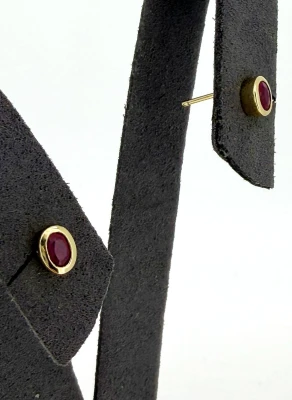 0.60ct Ruby & 9ct Gold Stud Earrings 0.9g